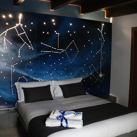 Bed and Breakfast La Cattedrale Dai Tetti Trani Exterior foto