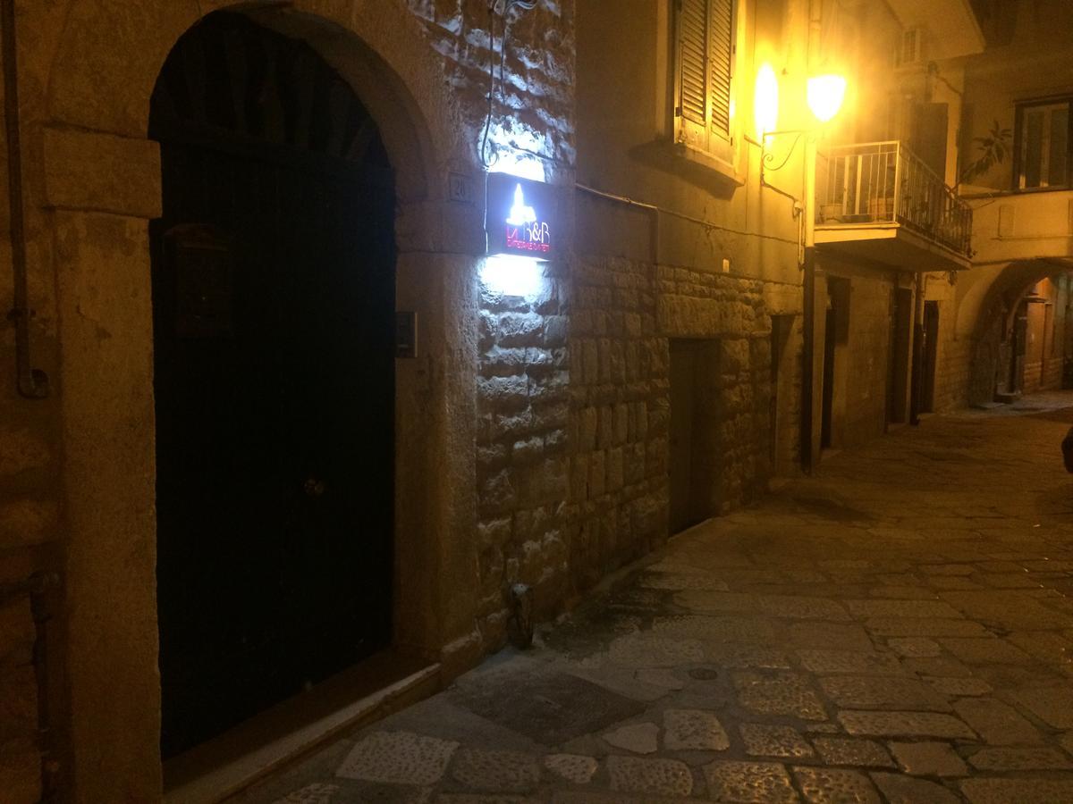 Bed and Breakfast La Cattedrale Dai Tetti Trani Exterior foto