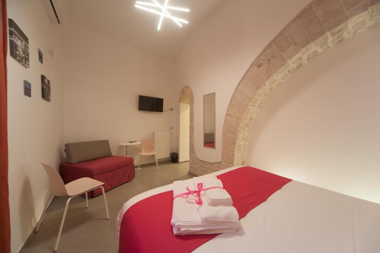 Bed and Breakfast La Cattedrale Dai Tetti Trani Exterior foto