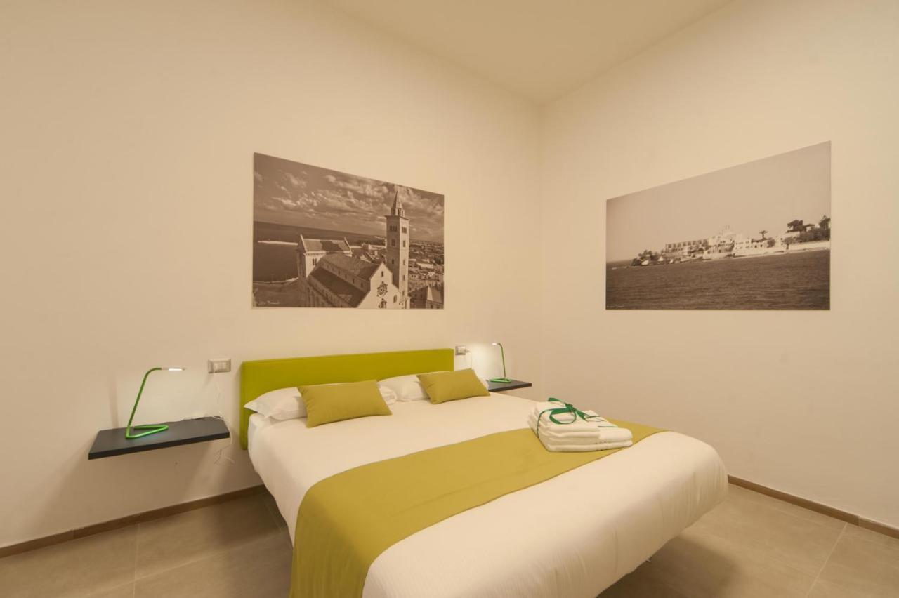 Bed and Breakfast La Cattedrale Dai Tetti Trani Exterior foto